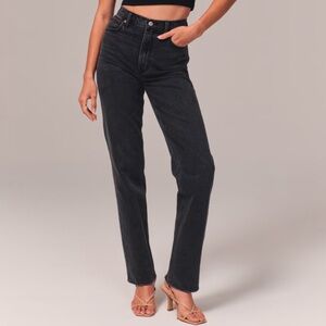 Abercrombie & Fitch The 90s Straight Ultra High Rise